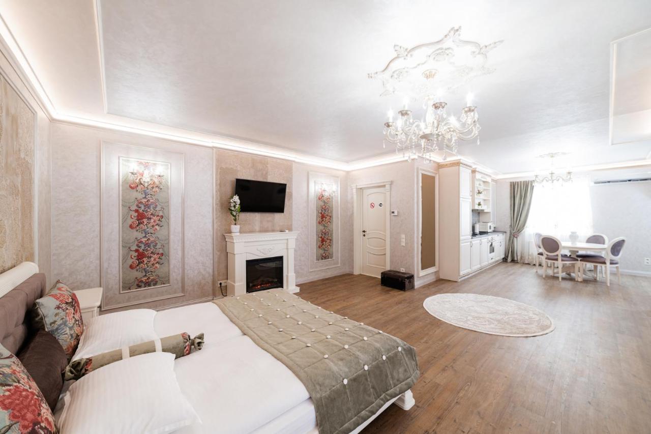 Vip Apartment On Duhnovicha Street .Free Parking. Użhorod Zewnętrze zdjęcie