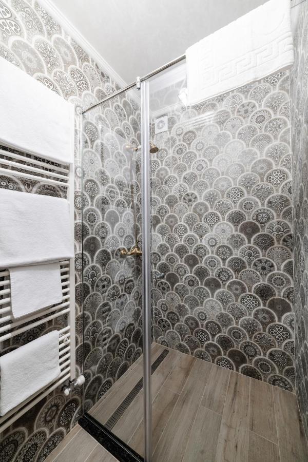 Vip Apartment On Duhnovicha Street .Free Parking. Użhorod Zewnętrze zdjęcie